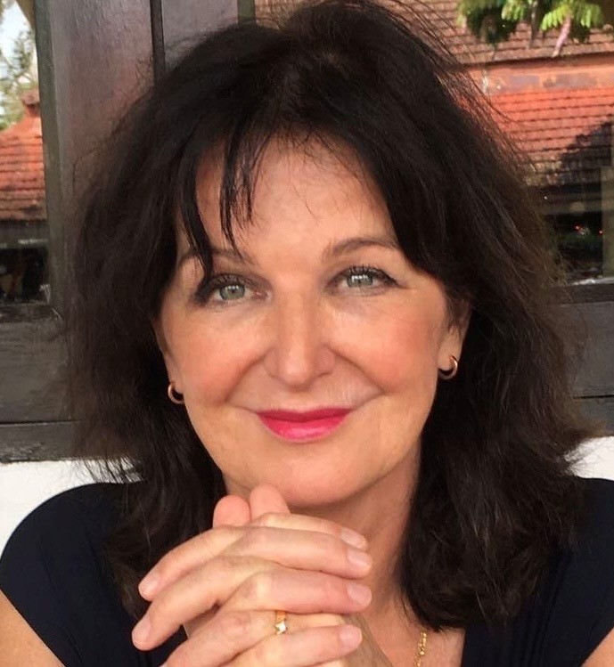 Portret van Moniek Köhlen, interim-bestuurder van Huisartsenspoedposten Amsterdam